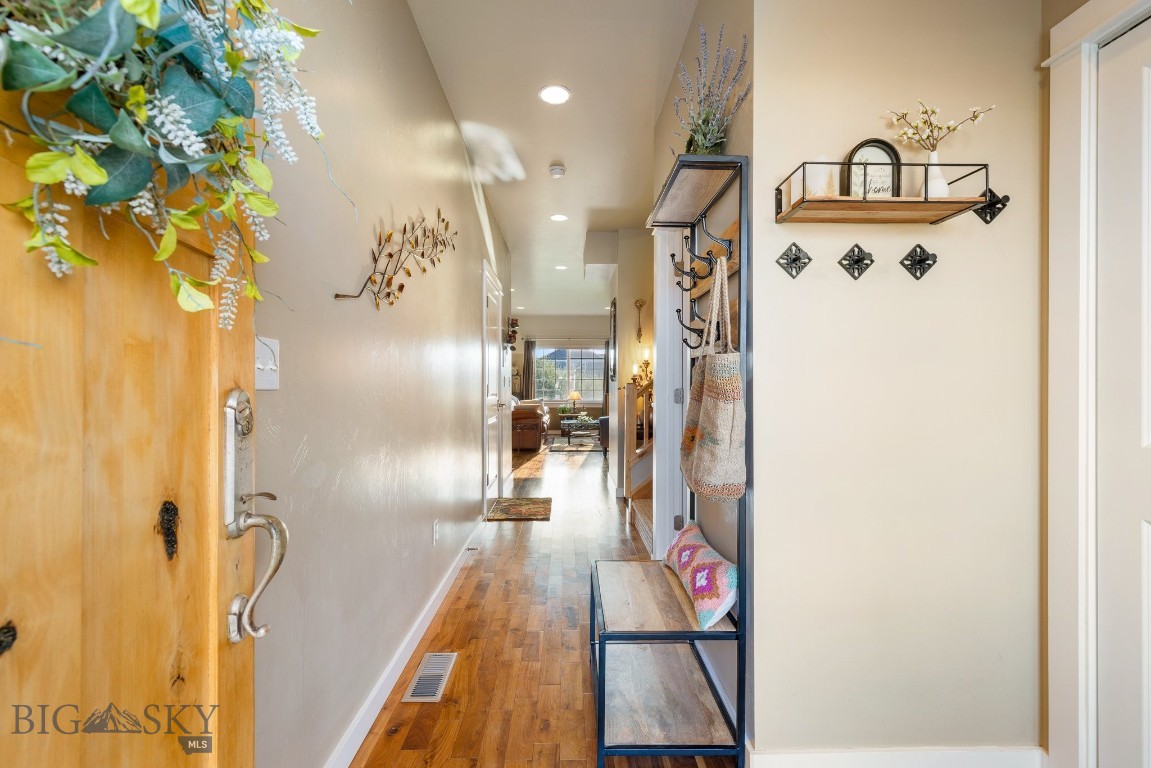 Bozeman, Montana, 59718, United States, 3 Bedrooms Bedrooms, ,3 BathroomsBathrooms,Residential,For Sale,1939094