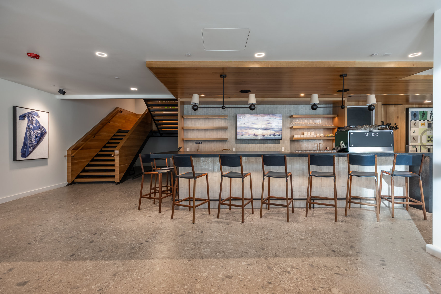  Furnished 5-bedroom Penthouse at Founder