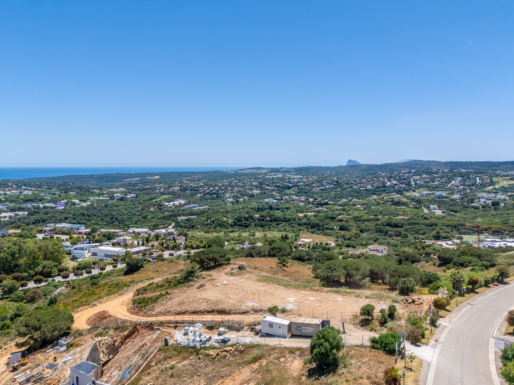  Elevated plot with open sea views in La Reserva de Sotogrande - 物件實景
