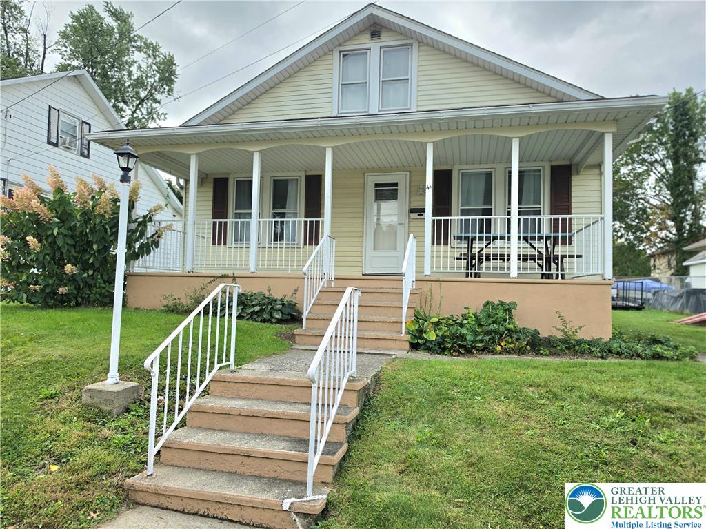 5th St, Wind Gap, PA 18091