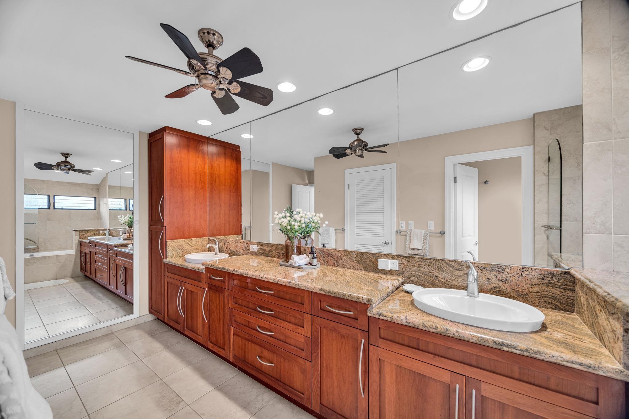 Lahaina, Hawaii, 96761, United States, 2 Bedrooms Bedrooms, ,3 BathroomsBathrooms,Residential,For Sale,1792769