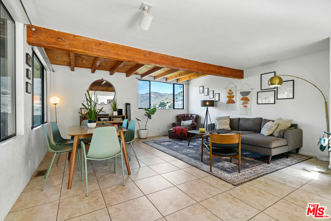 Malibu, California, 90265, United States, 3 Bedrooms Bedrooms, ,2 BathroomsBathrooms,Residential,For Sale,1997351