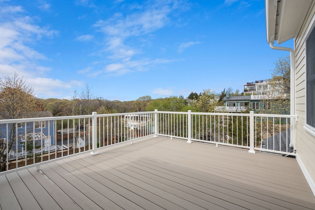 Gloucester, Massachusetts, 01930, United States, 4 Bedrooms Bedrooms, ,5 BathroomsBathrooms,Residential,For Sale,1804807