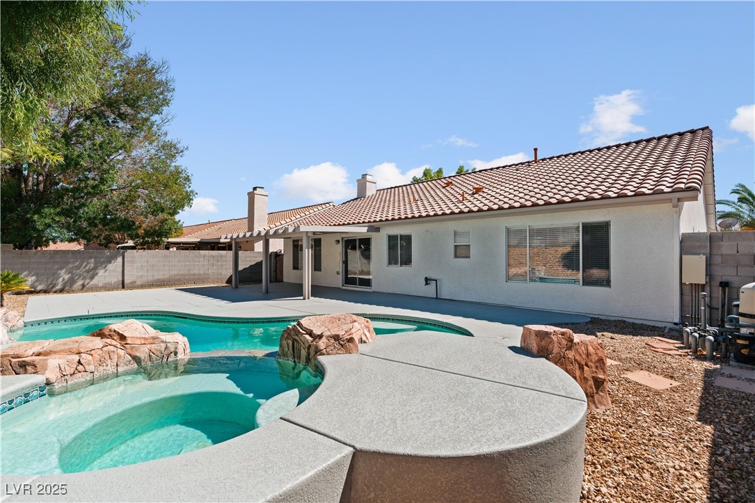 North Las Vegas, Nevada, 89031, United States, 4 Bedrooms Bedrooms, ,2 BathroomsBathrooms,Residential,For Sale,1947196