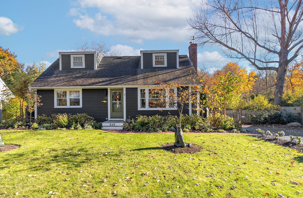 Cohasset, Massachusetts, 02025, United States, 3 Bedrooms Bedrooms, ,2 BathroomsBathrooms,Residential,For Sale,1925123