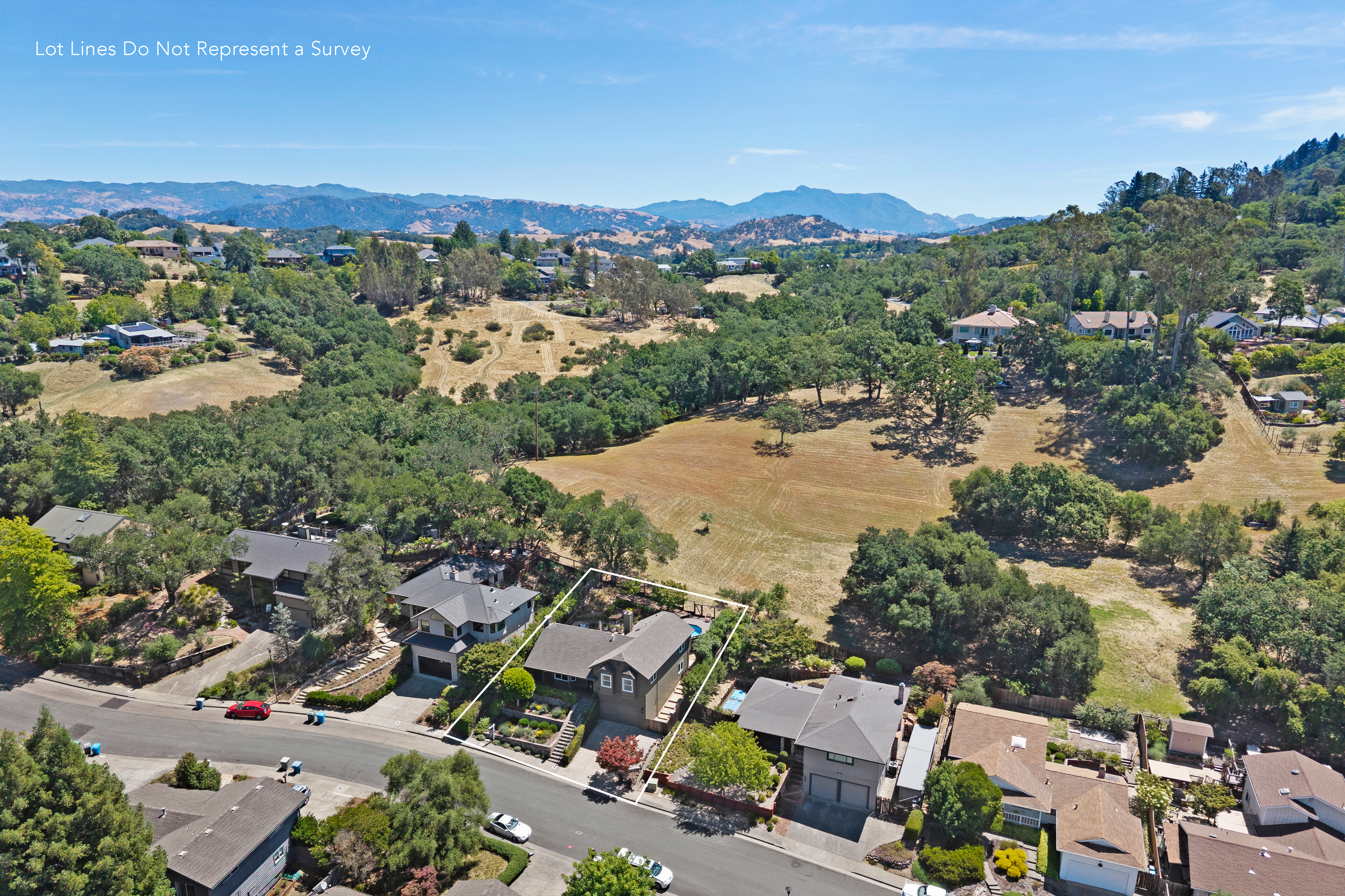  Recently Updated Northeast Healdsburg Home - 物件實景