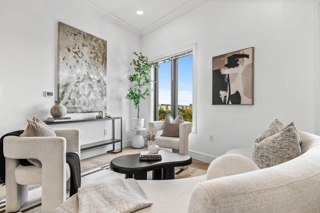 Boston, Massachusetts, 02135, United States, 2 Bedrooms Bedrooms, ,2 BathroomsBathrooms,Residential,For Sale,1981141