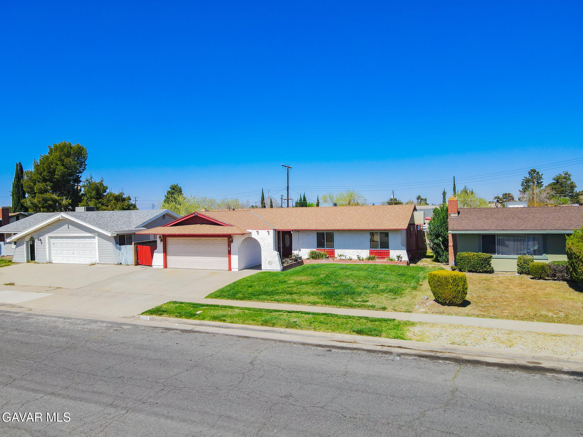 Palmdale, California, 93550, United States, 4 Bedrooms Bedrooms, ,2 BathroomsBathrooms,Residential,For Sale,2028325