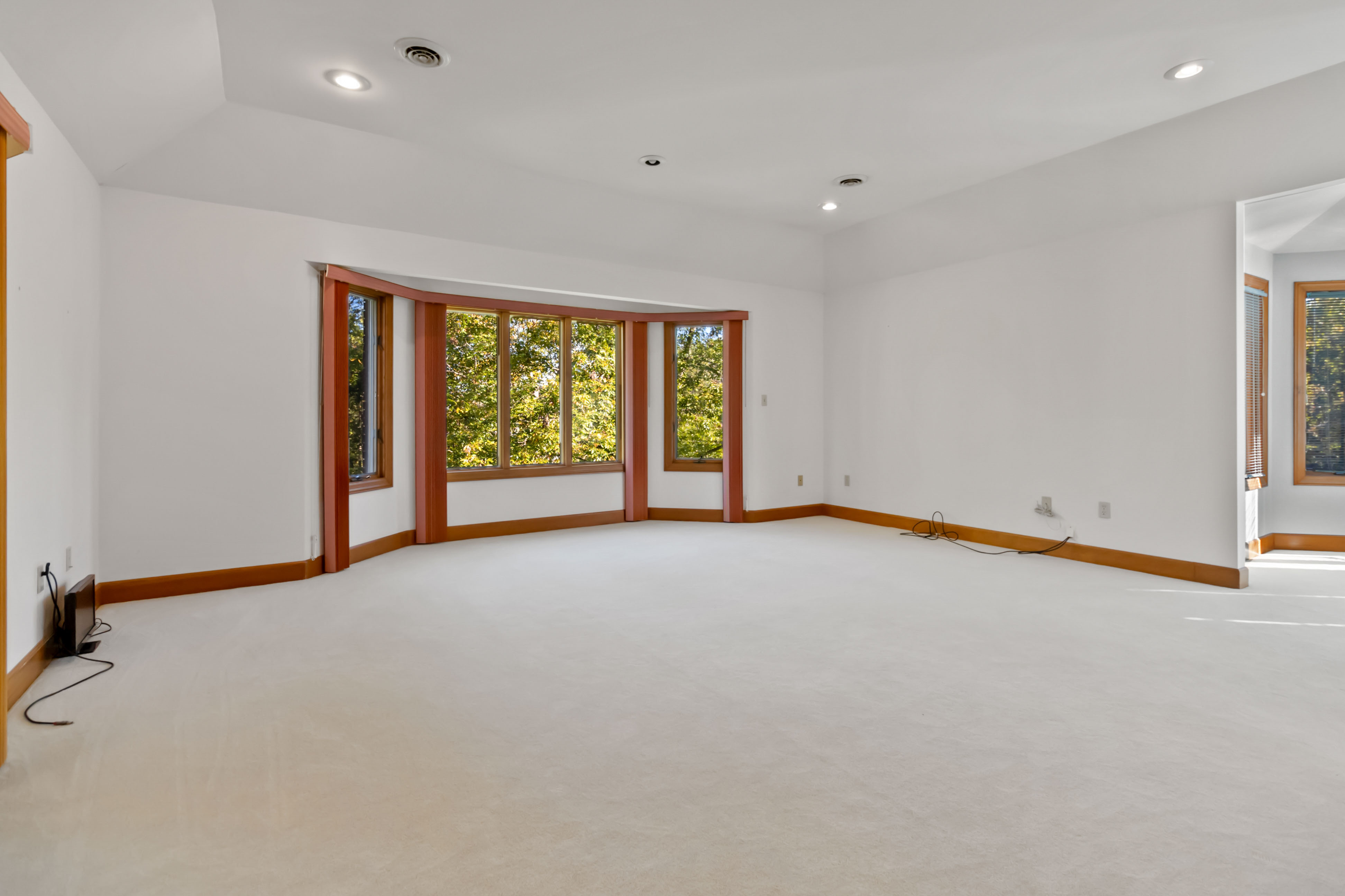 Somerset, Kentucky, 42501, United States, 4 Bedrooms Bedrooms, ,3 BathroomsBathrooms,Residential,For Sale,1980491