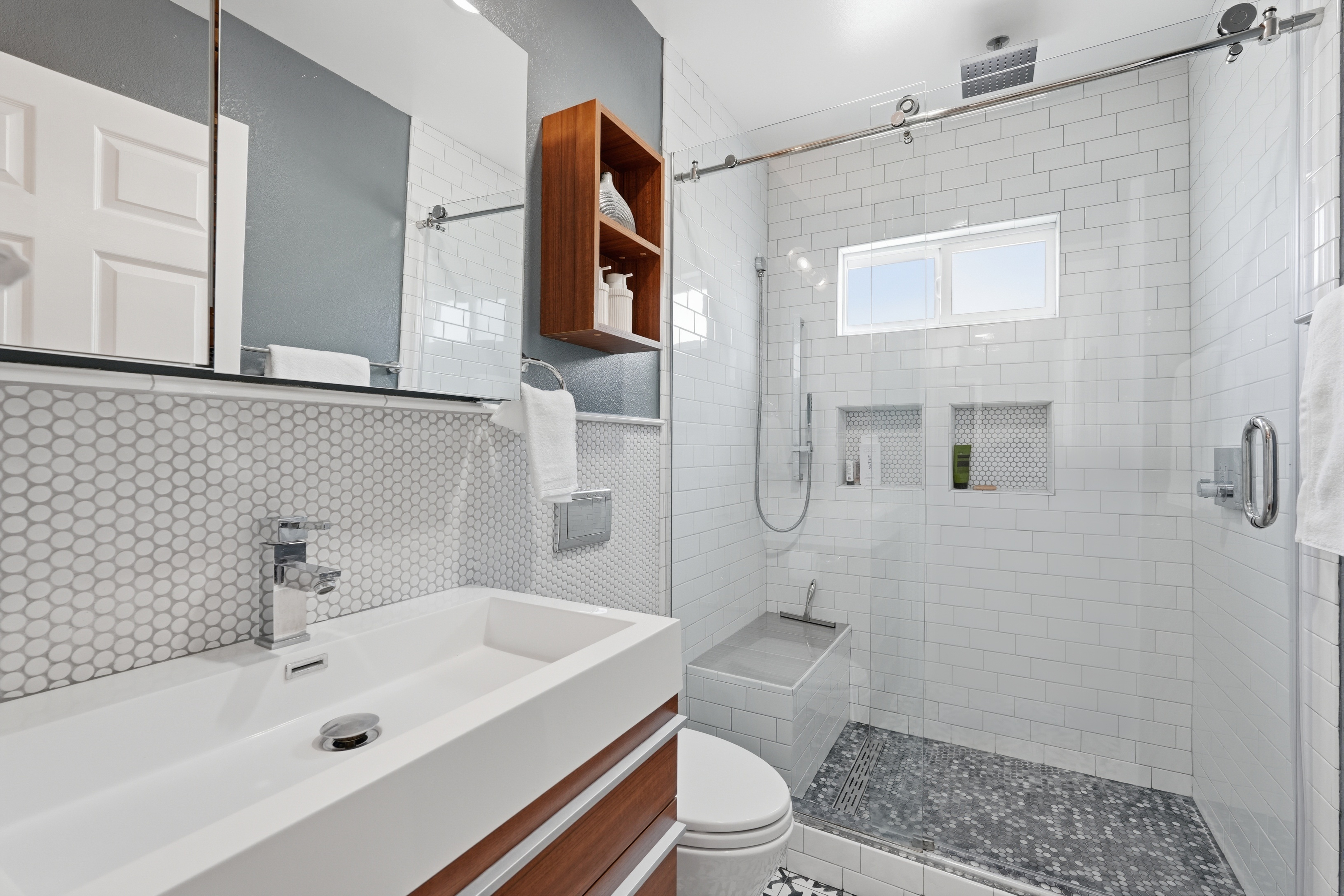  2220 Clark Lane, Redondo Beach, CA 90278 - 物件實景