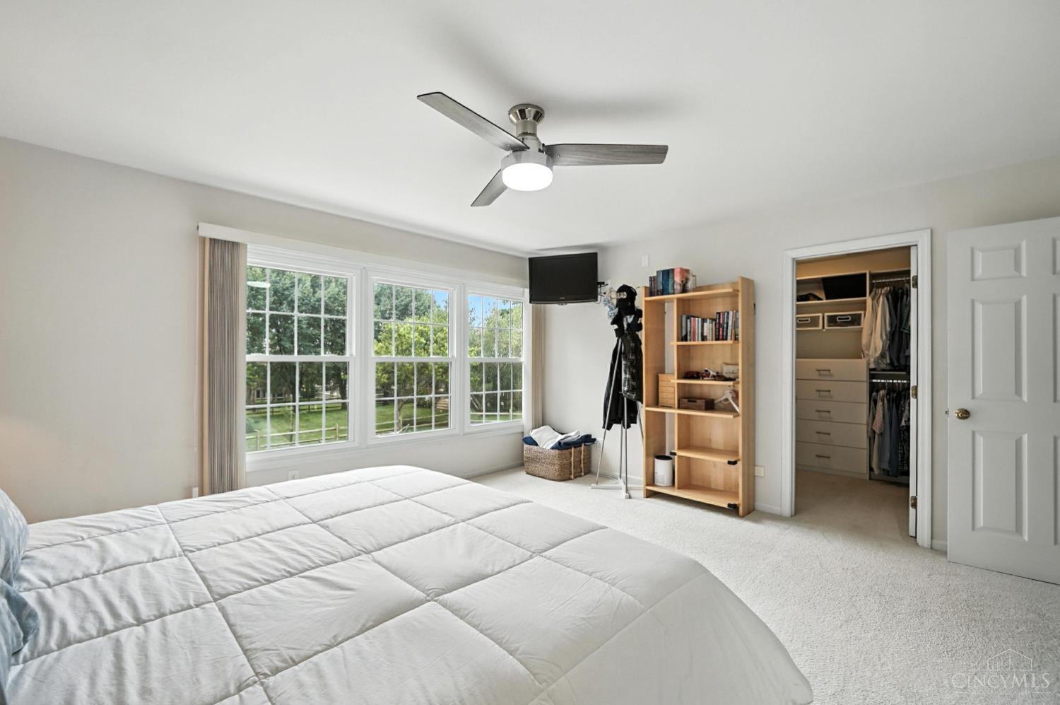 Blue Ash, Ohio, 45241, United States, 4 Bedrooms Bedrooms, ,4 BathroomsBathrooms,Residential,For Sale,1902306