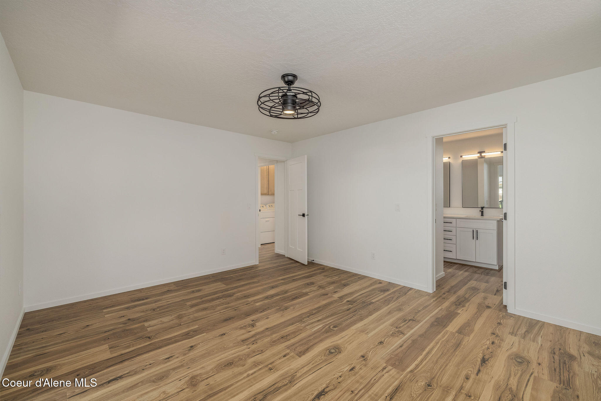 Hayden, Idaho, 83835, United States, 3 Bedrooms Bedrooms, ,Residential,For Sale,2003524