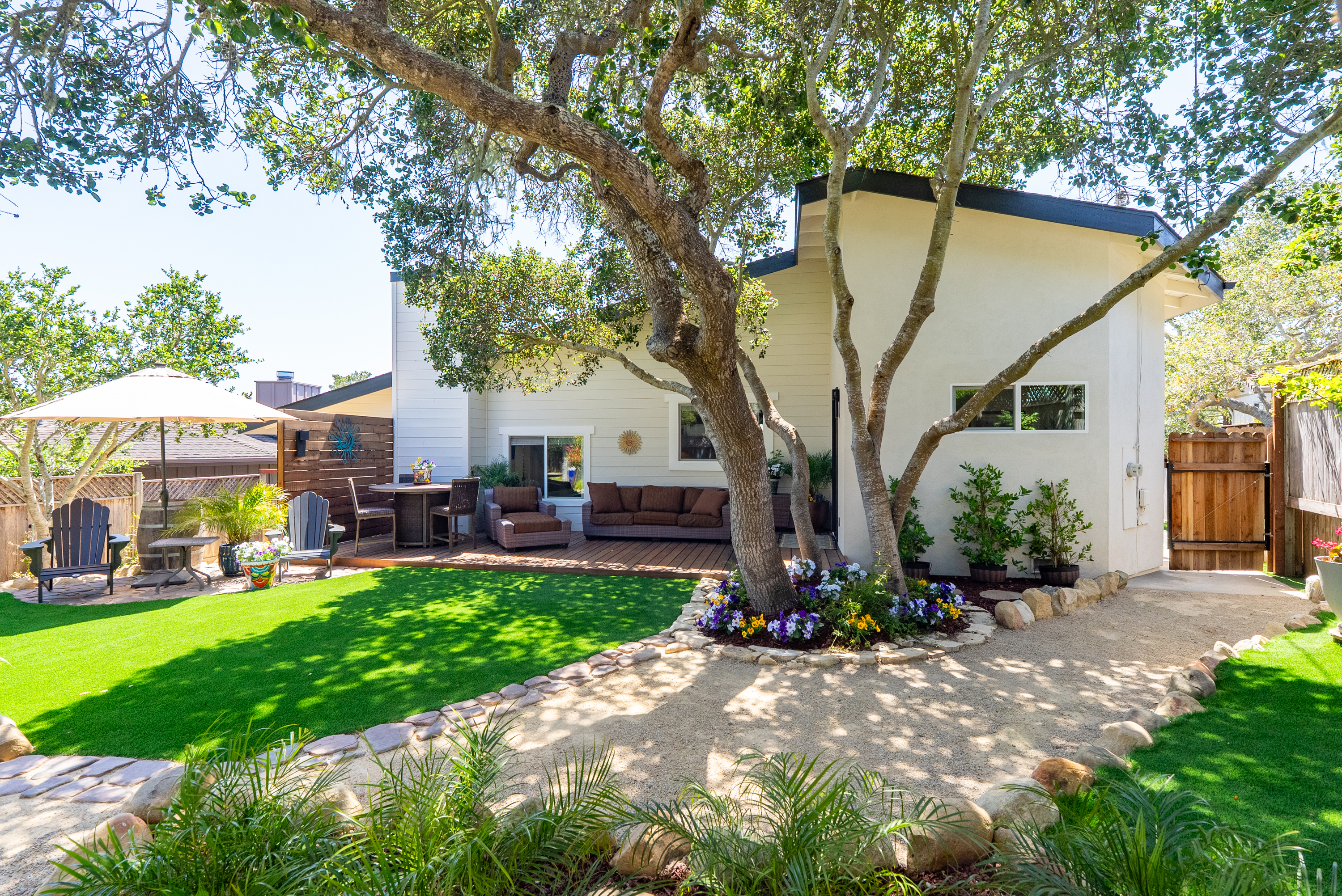  5282 Hillcrest Drive - 物件實景