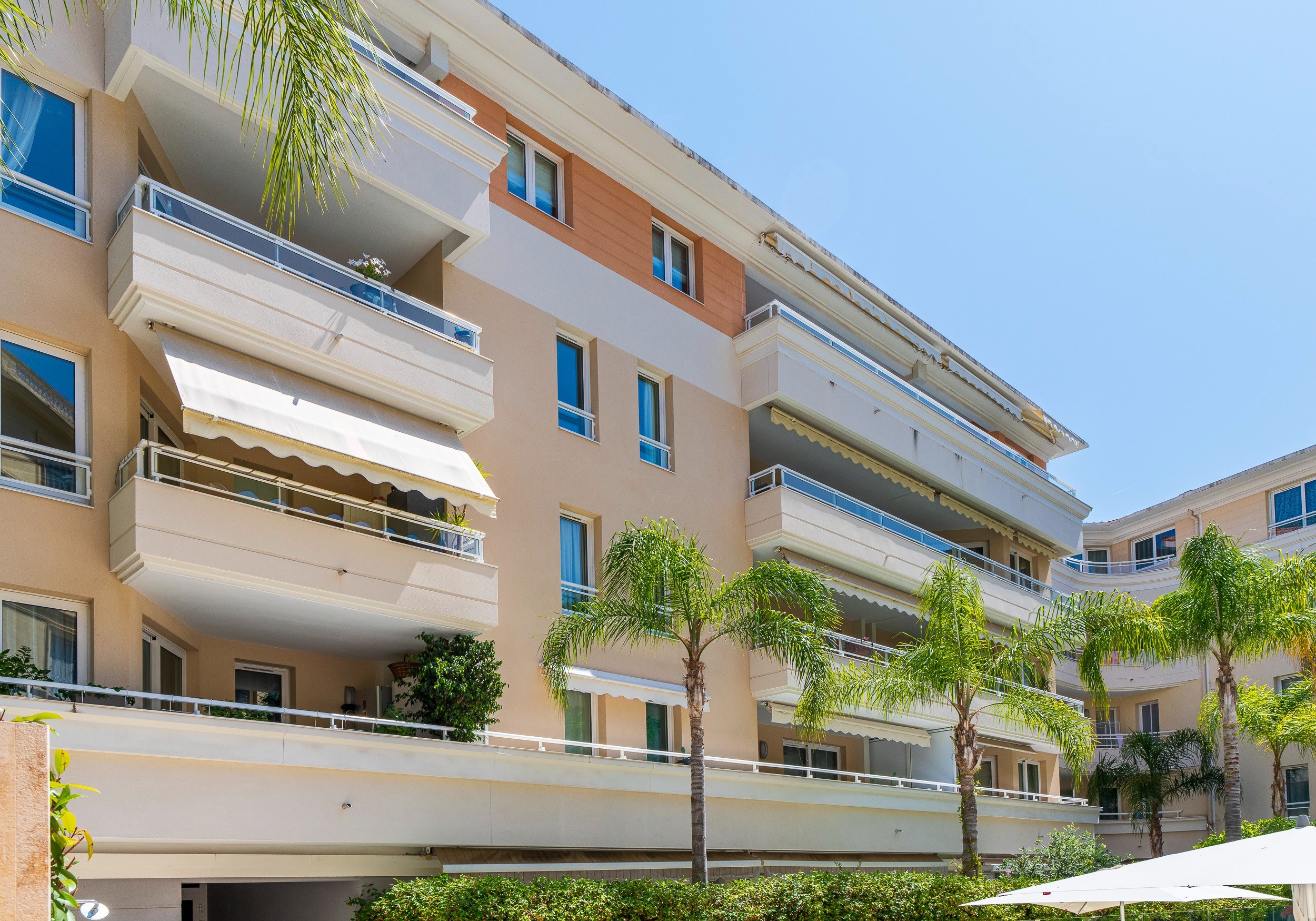  Beaulieu-sur-Mer elegant 141.45 sqm apartment with terrace and pool in a modern… - 物件實景