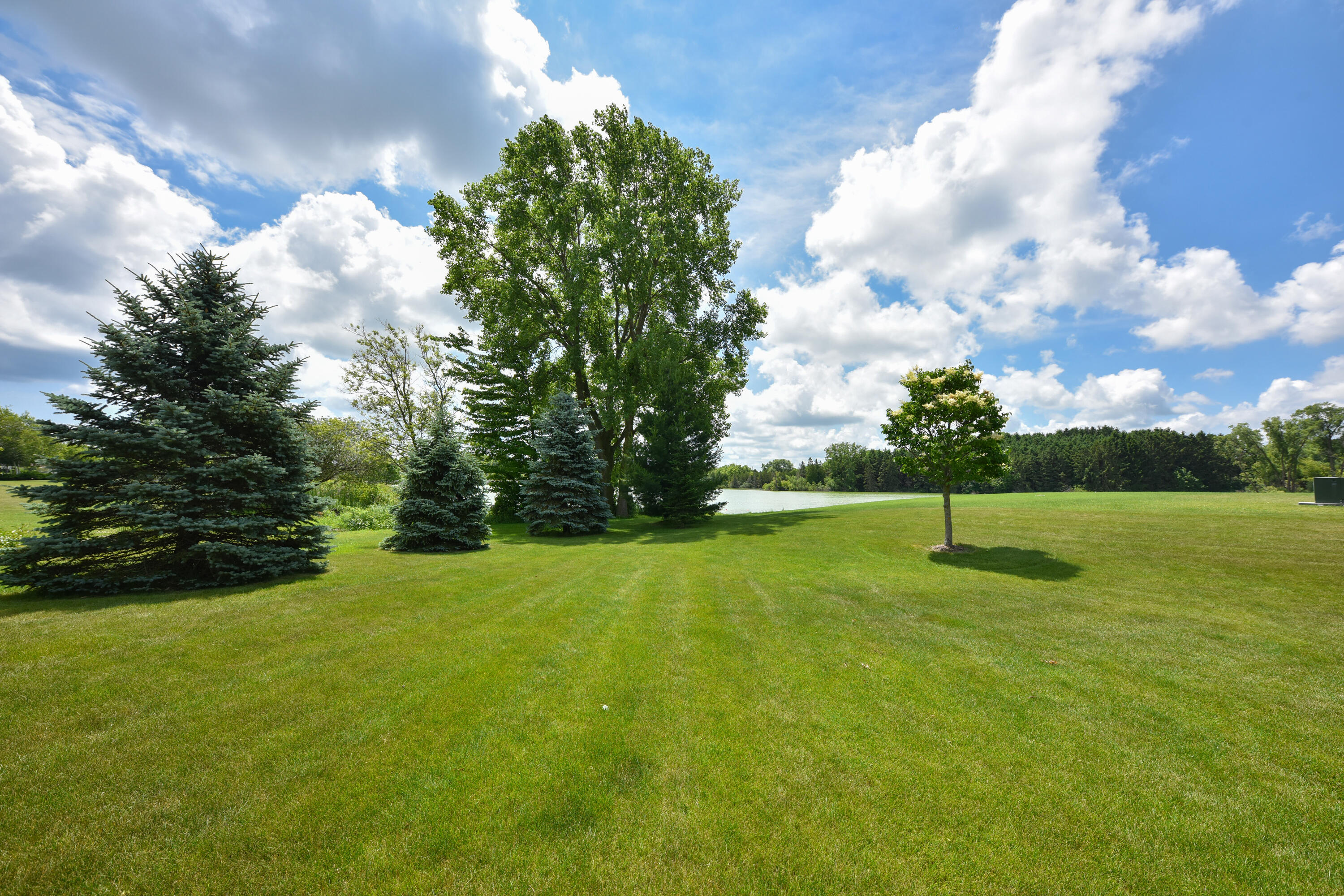 Cedar Grove, Wisconsin, 53013, United States, 3 Bedrooms Bedrooms, ,3 BathroomsBathrooms,Residential,For Sale,1967811