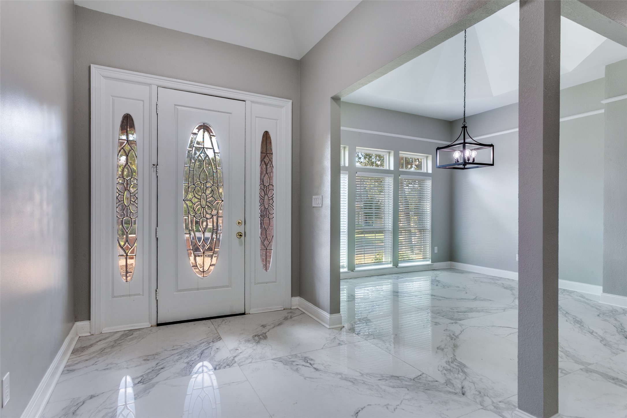 Arlington, Texas, 76013, United States, 4 Bedrooms Bedrooms, ,5 BathroomsBathrooms,Residential,For Sale,1967693