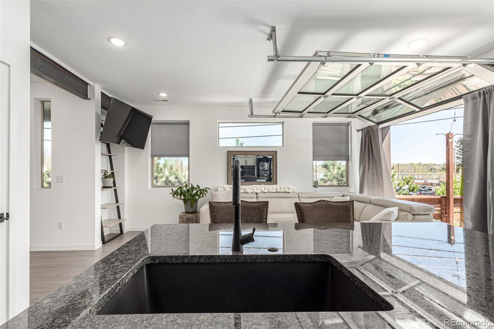 Arvada, Colorado, 80004, United States, 3 Bedrooms Bedrooms, ,2 BathroomsBathrooms,Residential,For Sale,1973817