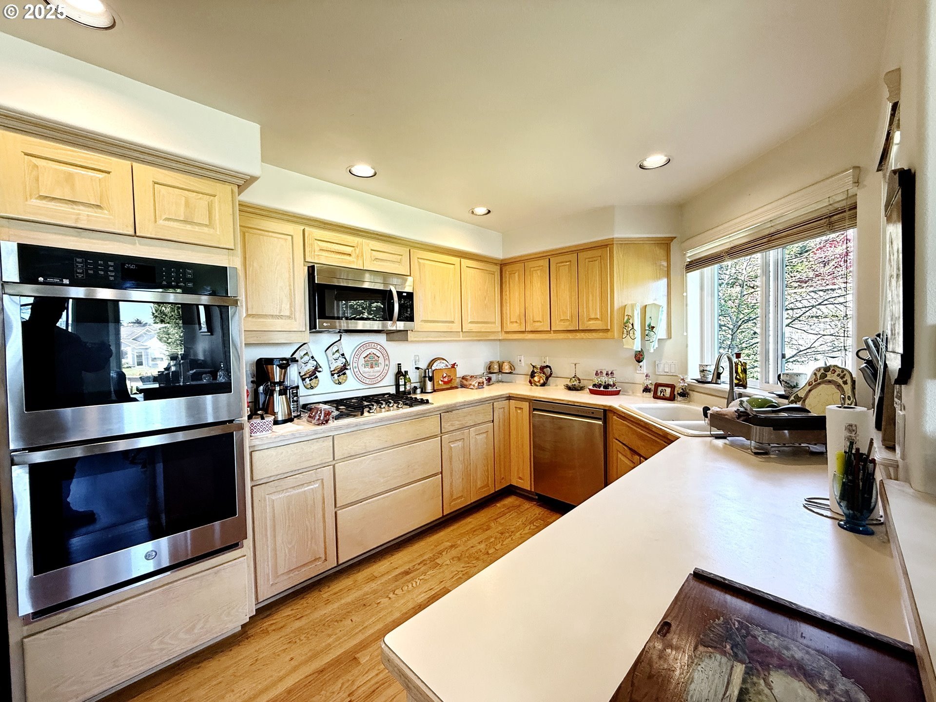 Brookings, Oregon, 97415, United States, 3 Bedrooms Bedrooms, ,2 BathroomsBathrooms,Residential,For Sale,1942520
