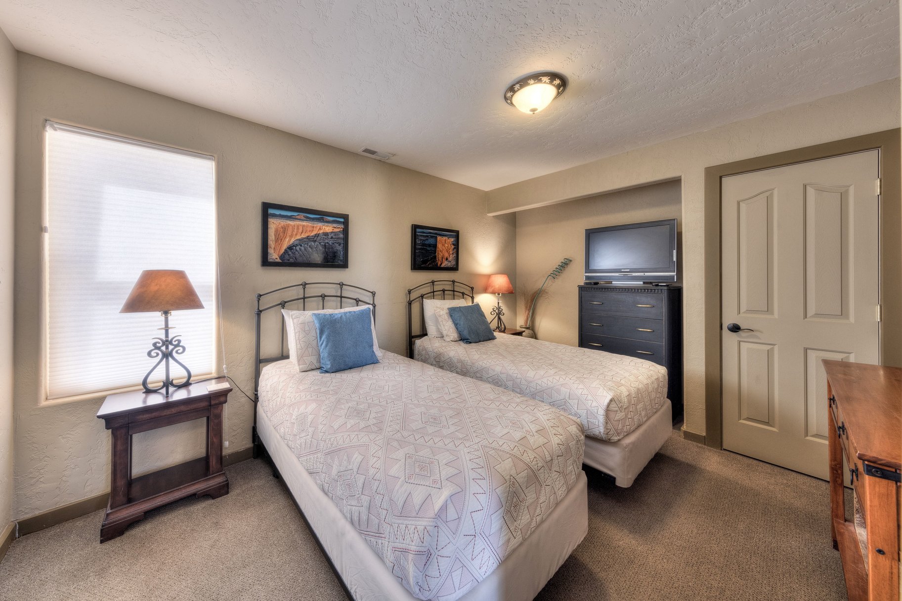  Exceptional Rim Village Unit-Nightly Rental Opportunity - 物件實景