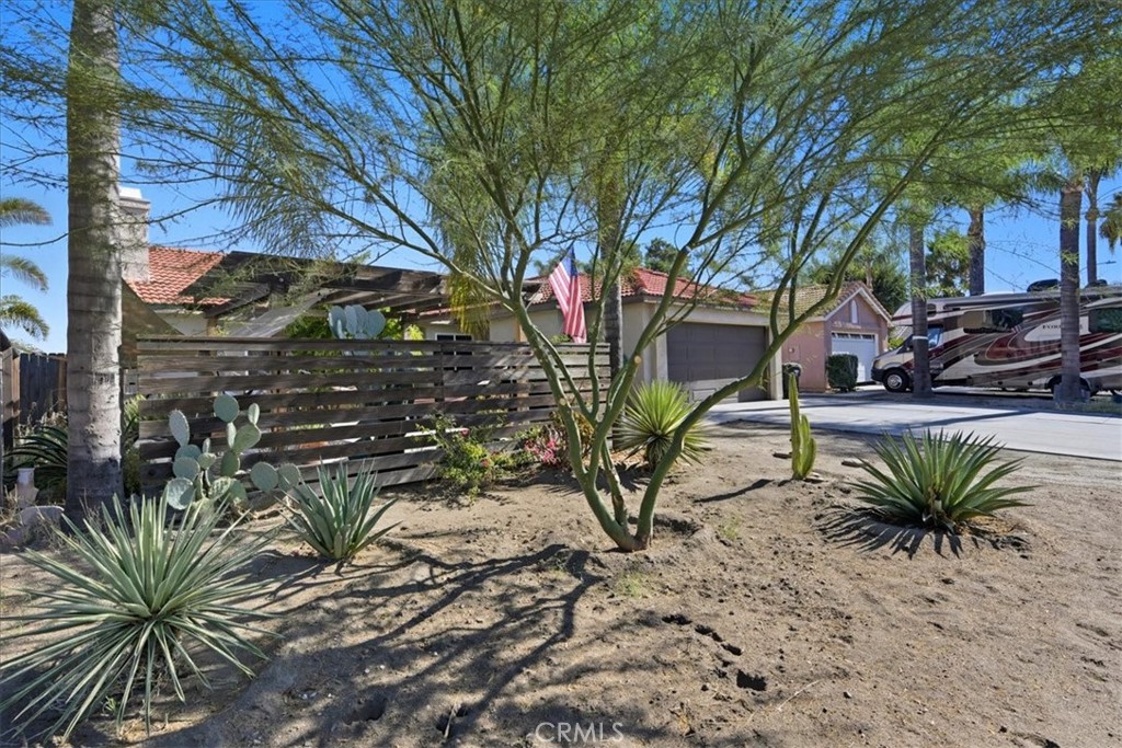 Lake Elsinore, California, 92530, United States, 3 Bedrooms Bedrooms, ,2 BathroomsBathrooms,Residential,For Sale,1977522