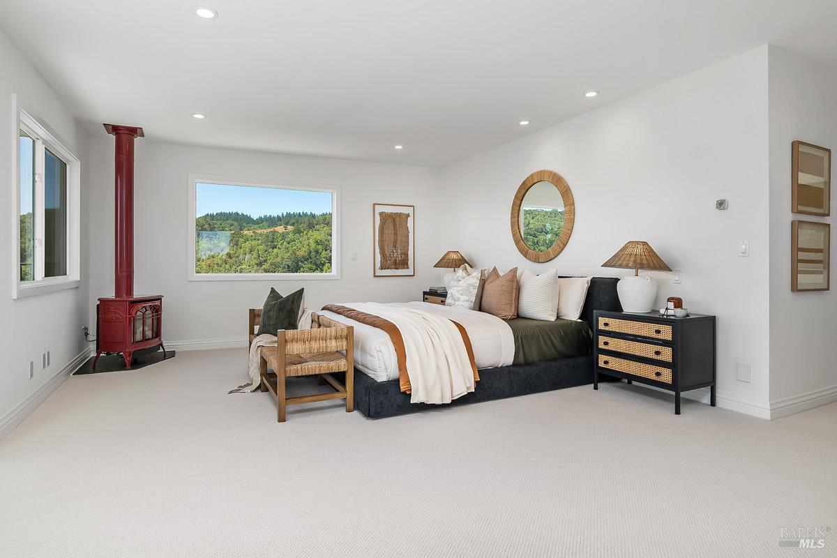 Fairfax, California, 94930, United States, 5 Bedrooms Bedrooms, ,3 BathroomsBathrooms,Residential,For Sale,1933248