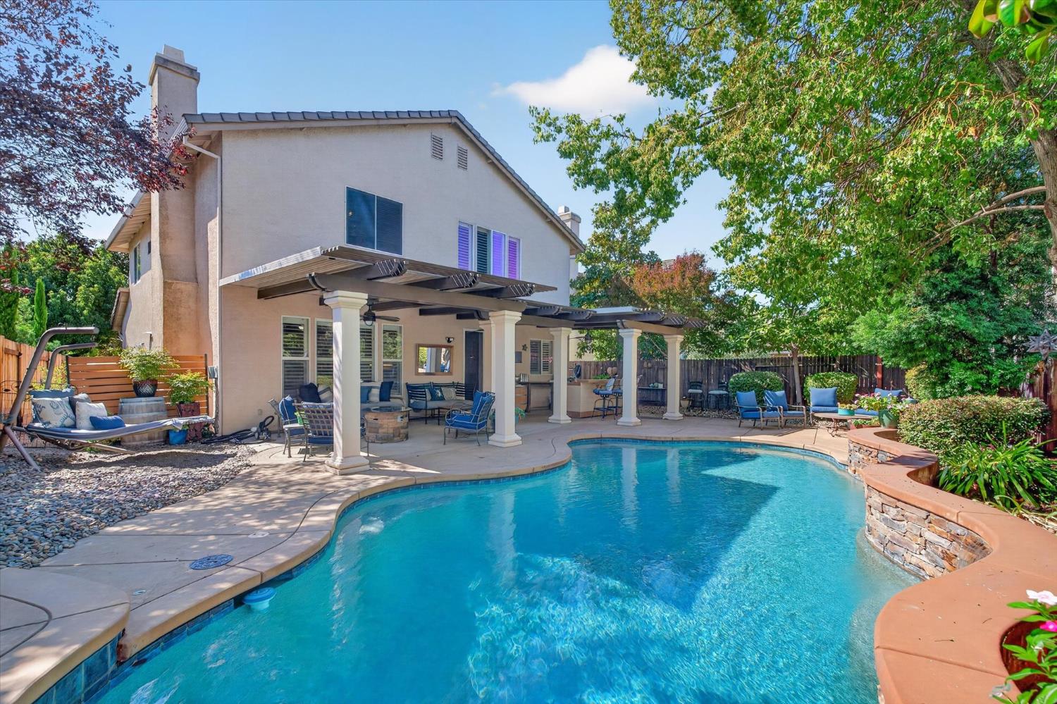 Sevilla Dr, Roseville, CA 95747