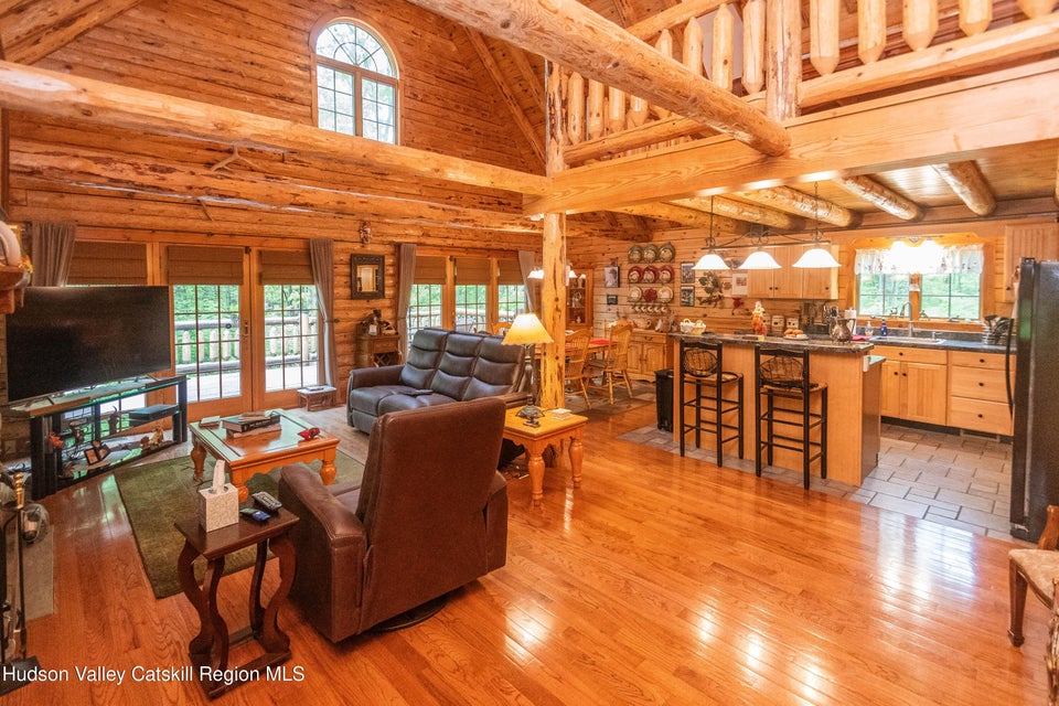 New Paltz, New York, 12561, United States, 3 Bedrooms Bedrooms, ,3 BathroomsBathrooms,Residential,For Sale,1873617