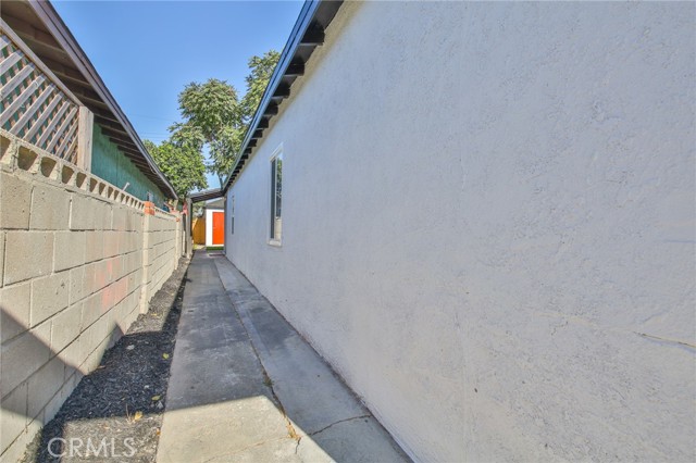 Compton, California, 90222, United States, 2 Bedrooms Bedrooms, ,2 BathroomsBathrooms,Residential,For Sale,1881655