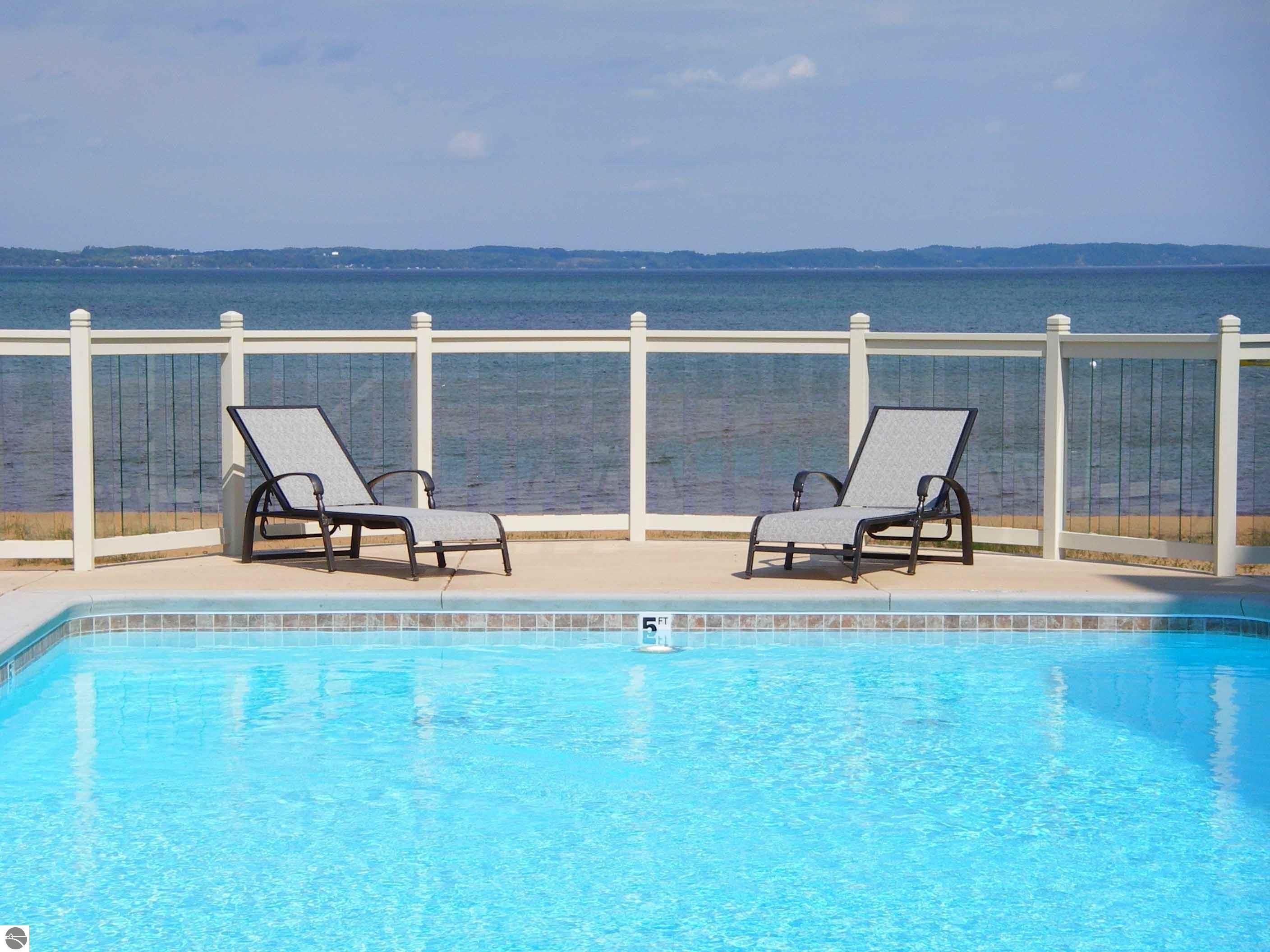 Traverse City, Michigan, 49686, United States, 2 Bedrooms Bedrooms, ,1 BathroomBathrooms,Residential,For Sale,1991847