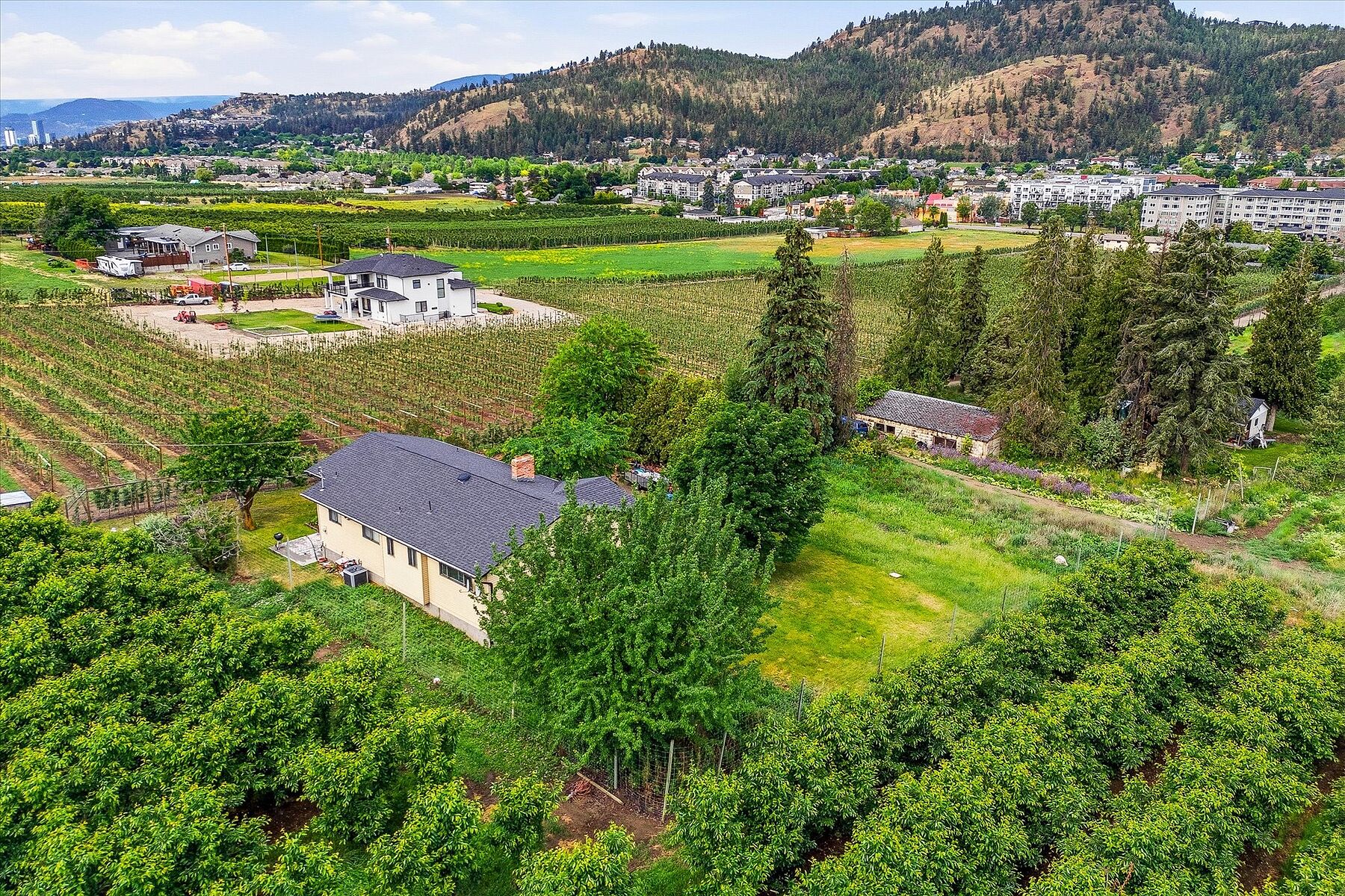  Glenmore Farm Acreage - 物件實景