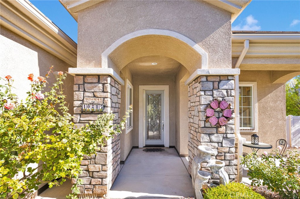 Apple Valley, California, 92308, United States, 2 Bedrooms Bedrooms, ,3 BathroomsBathrooms,Residential,For Sale,1958673
