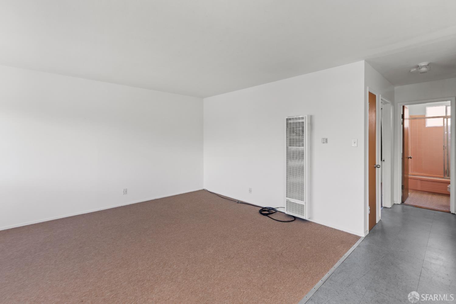 San Francisco, California, 94112, United States, 8 Bedrooms Bedrooms, ,Residential,For Sale,1999108