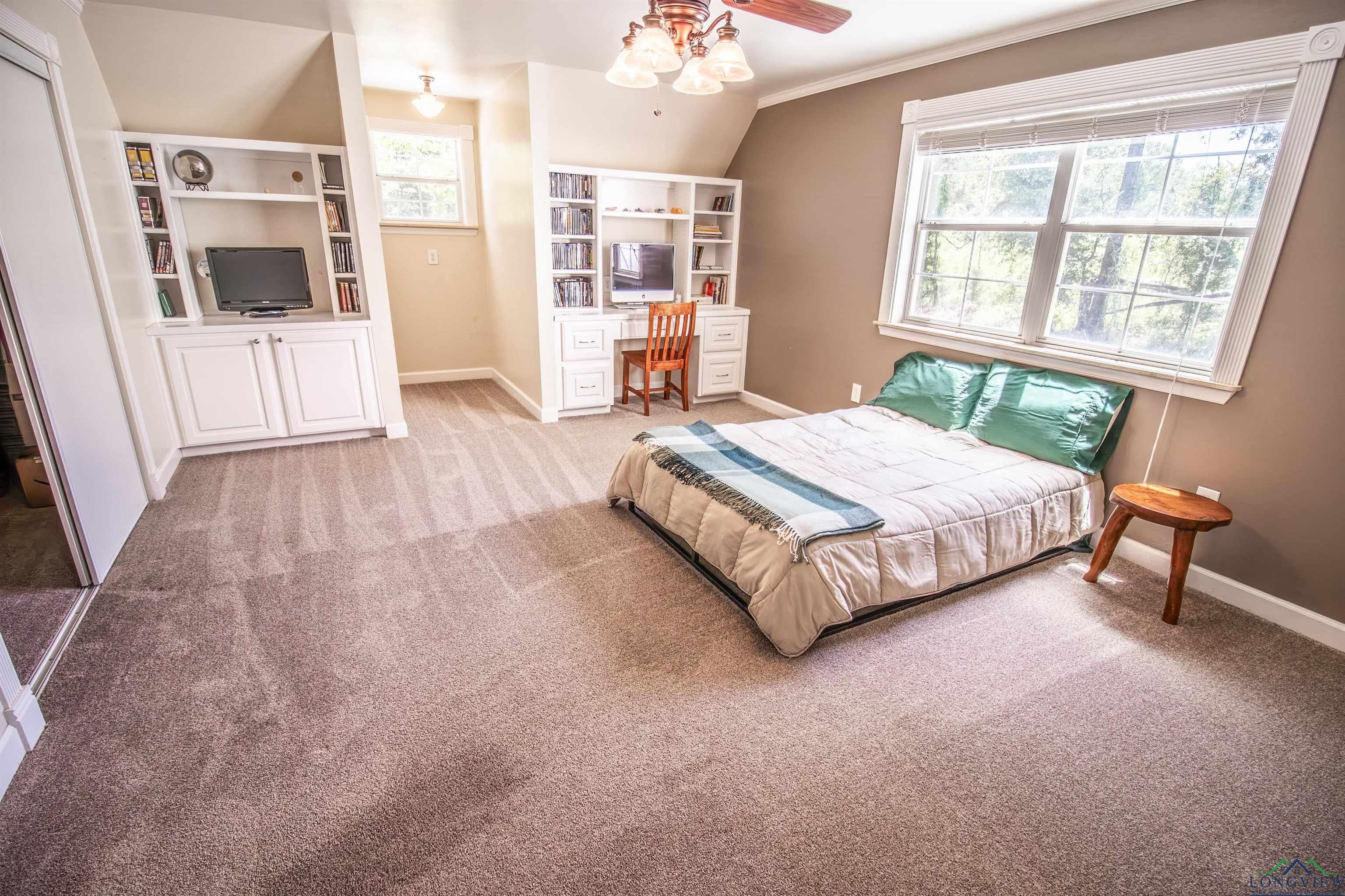 De Berry, Texas, 75639, United States, 4 Bedrooms Bedrooms, ,3 BathroomsBathrooms,Residential,For Sale,1904394