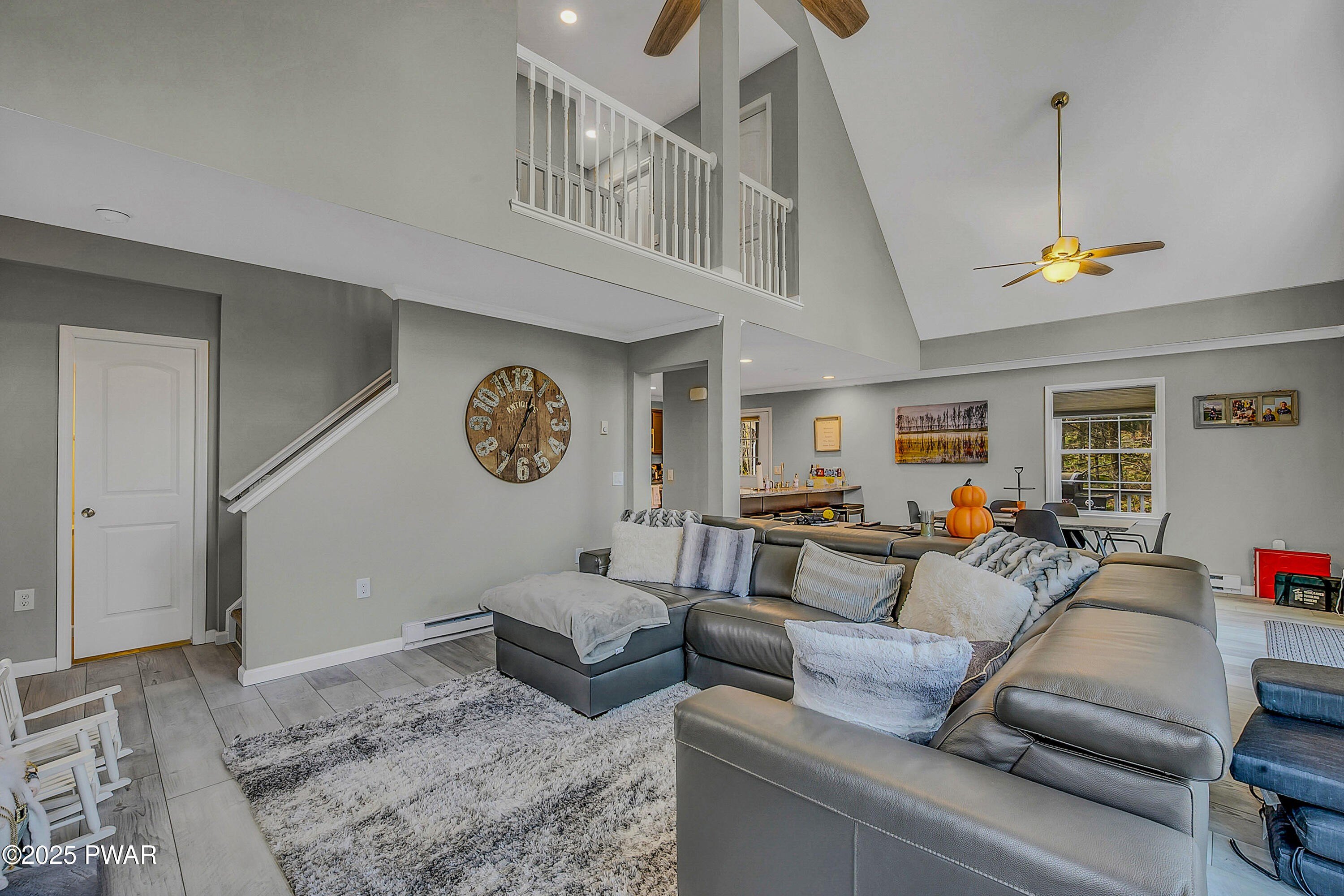 Lake Ariel, Pennsylvania, 18436, United States, 4 Bedrooms Bedrooms, ,4 BathroomsBathrooms,Residential,For Sale,1998731