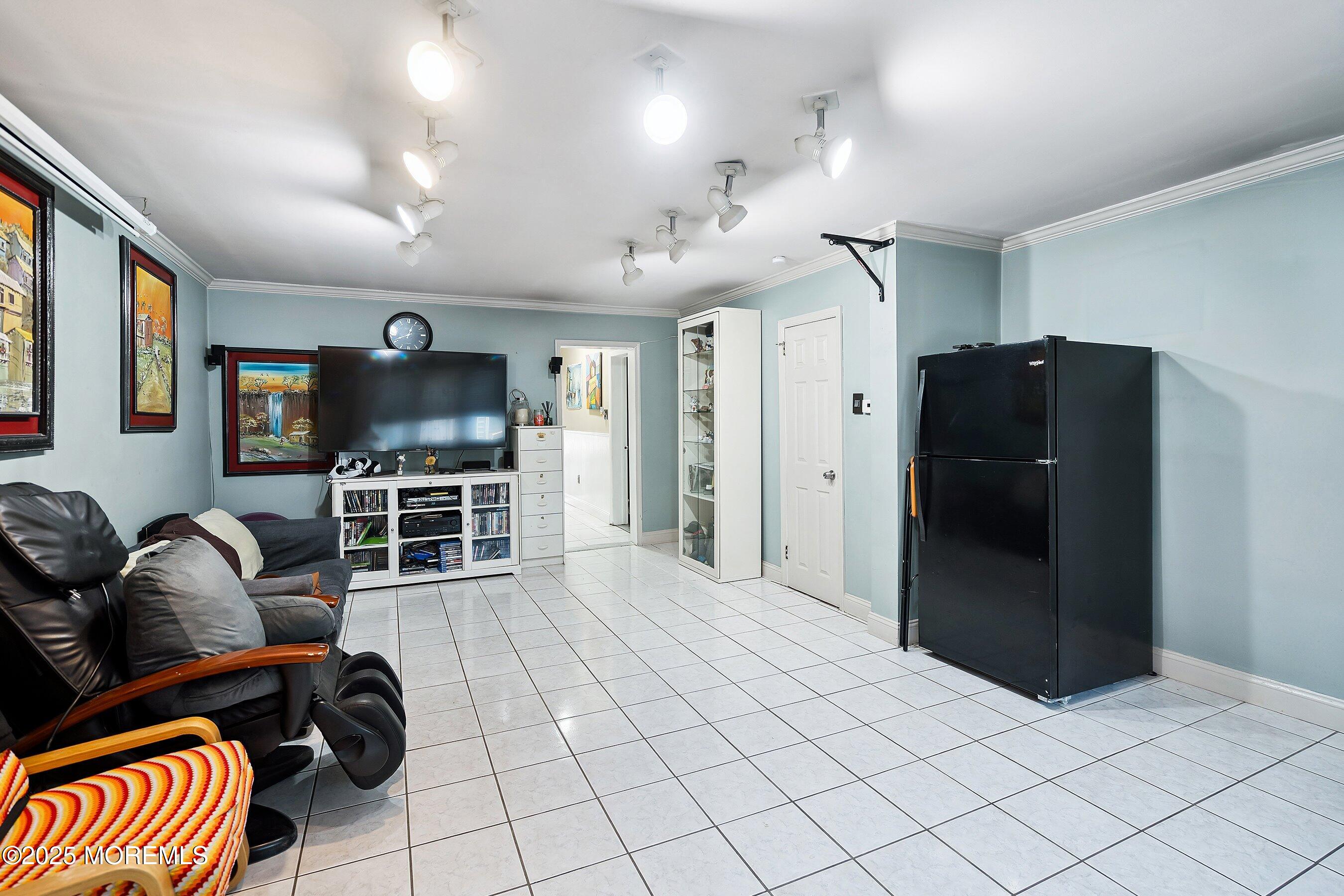 Jersey City, New Jersey, 07307, United States, 7 Bedrooms Bedrooms, ,4 BathroomsBathrooms,Residential,For Sale,1904404