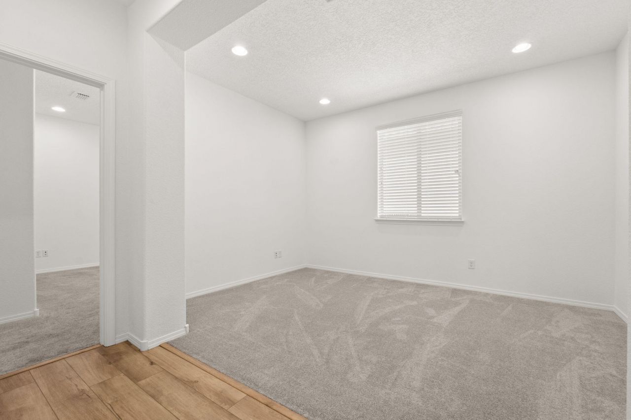 Albuquerque, New Mexico, 87120, United States, 4 Bedrooms Bedrooms, ,2 BathroomsBathrooms,Residential,For Sale,1917579