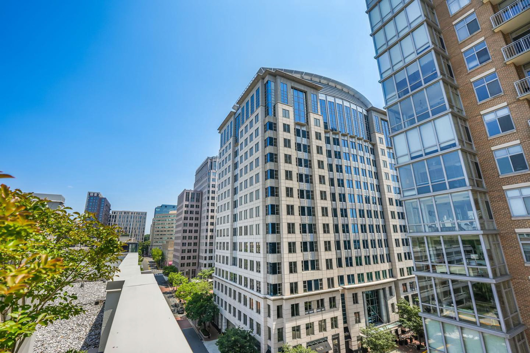  12025 New Dominion Parkway, Reston, VA, 20190 - 物件實景