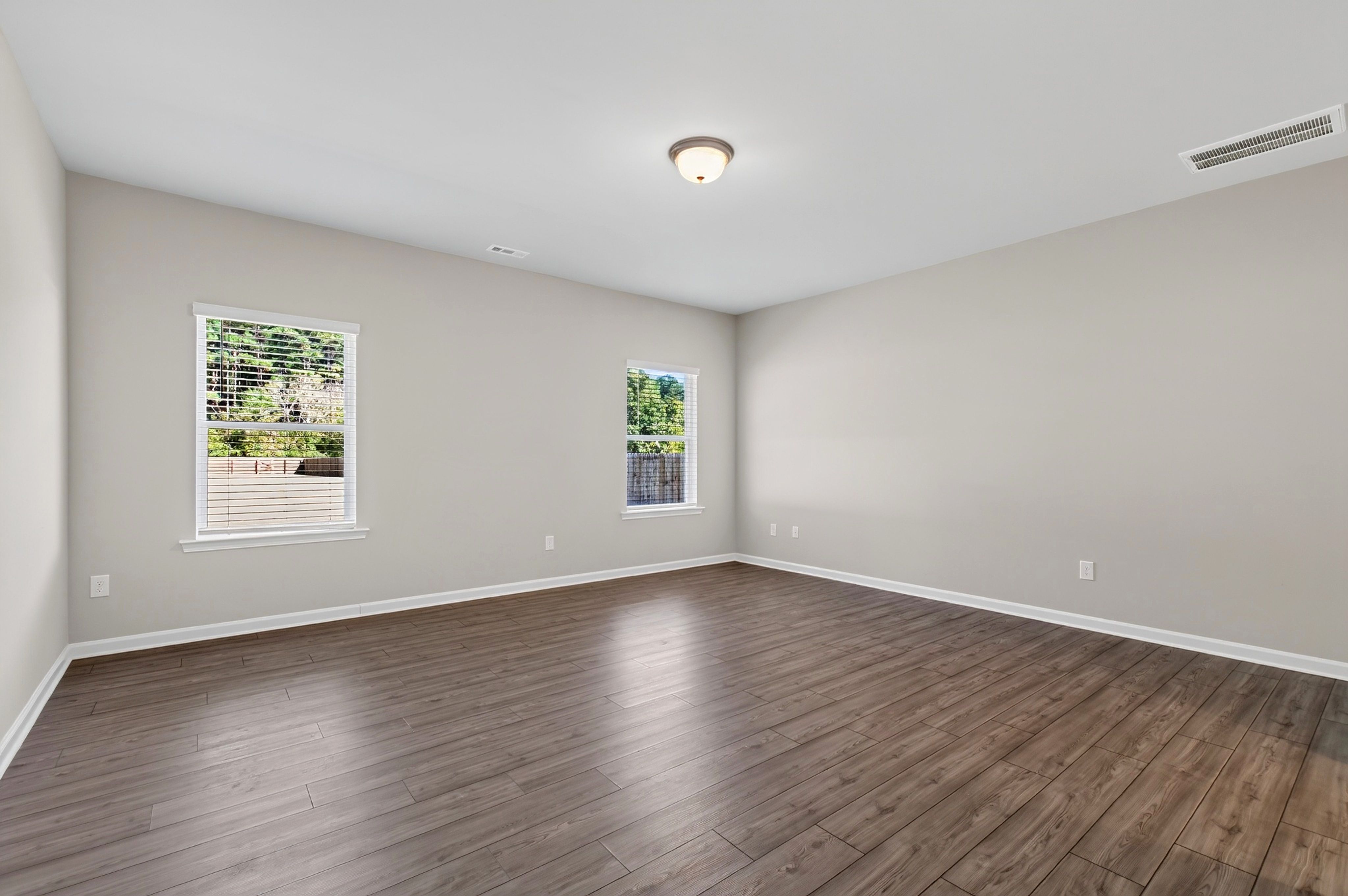  220 Citizens Court, Four Oaks, NC 27524 - 物件實景