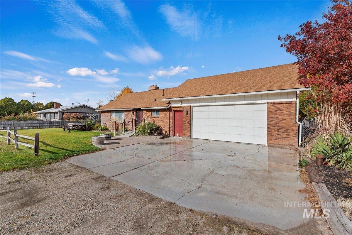 Boise, Idaho, 83714-8227, United States, 4 Bedrooms Bedrooms, ,Residential,For Sale,1989276