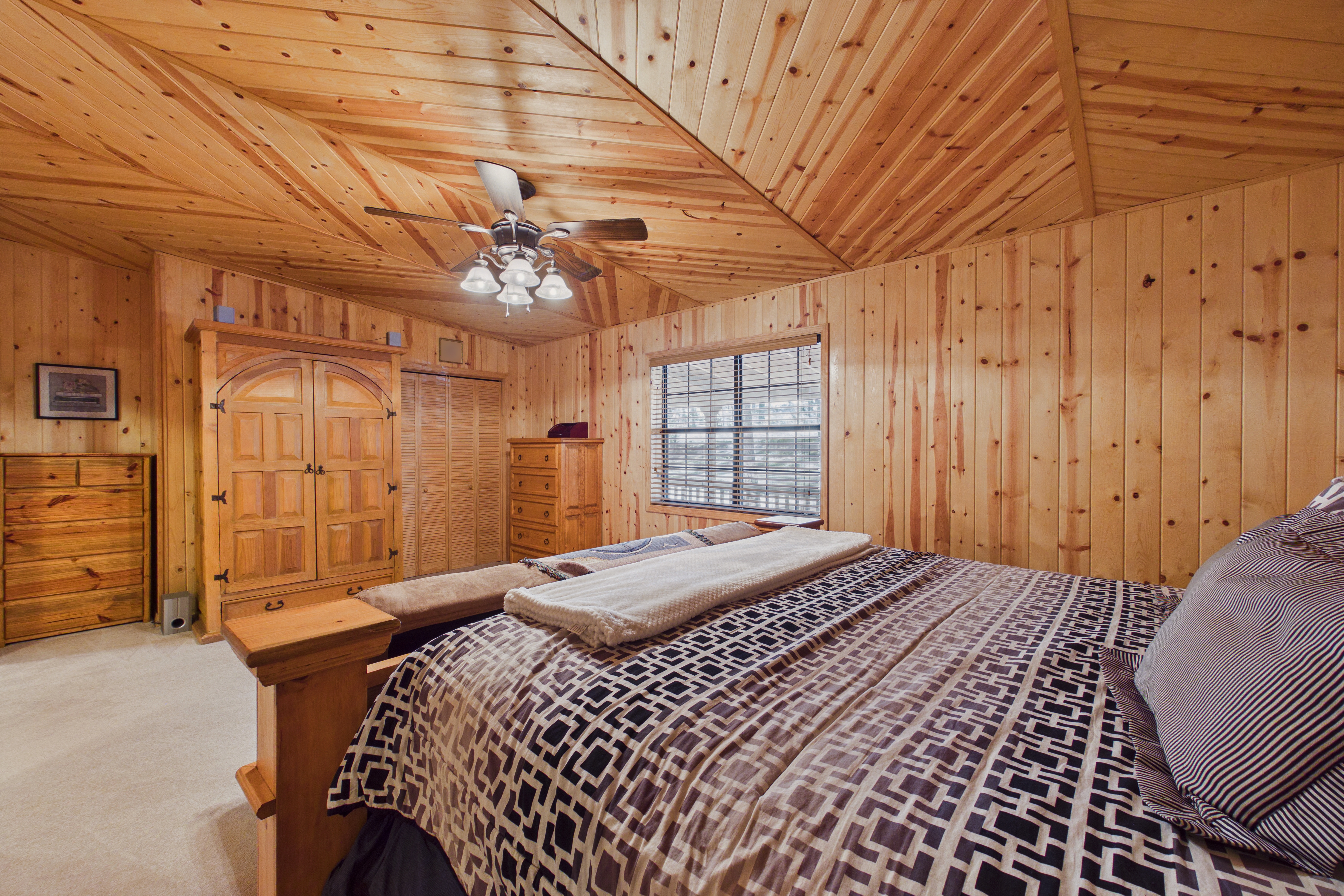 Alto, New Mexico, 88312, United States, 3 Bedrooms Bedrooms, ,2 BathroomsBathrooms,Residential,For Sale,2044418