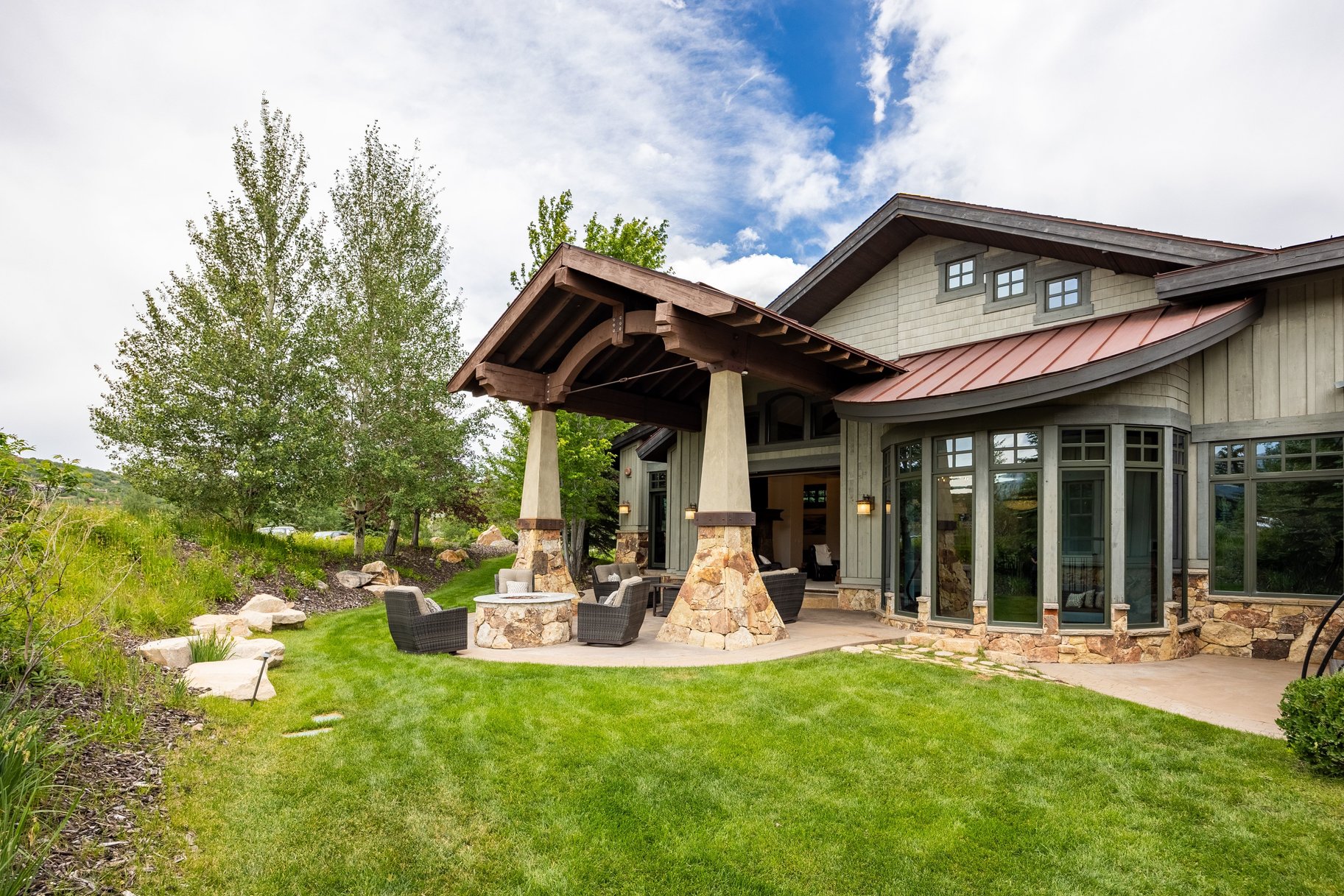  Spacious Glenwild Home with Resort Views, Private Guest Suite and Expansive Yard - 物件實景