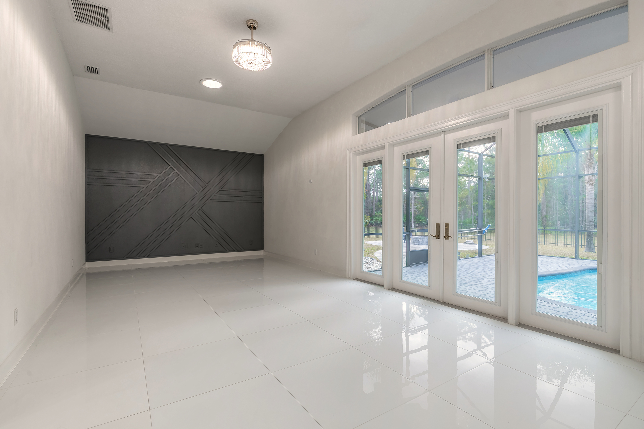 Daytona Beach, Florida, 32124, United States, 5 Bedrooms Bedrooms, ,4 BathroomsBathrooms,Residential,For Sale,2006264