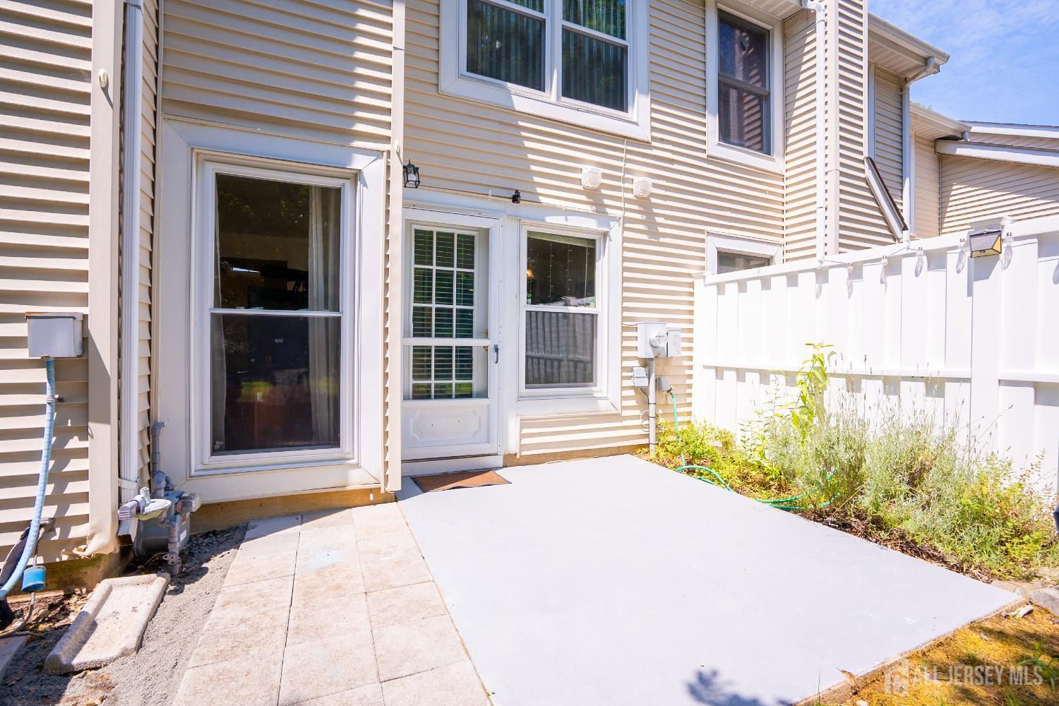 East Brunswick, New Jersey, 08816, United States, 3 Bedrooms Bedrooms, ,3 BathroomsBathrooms,Residential,For Sale,1938426