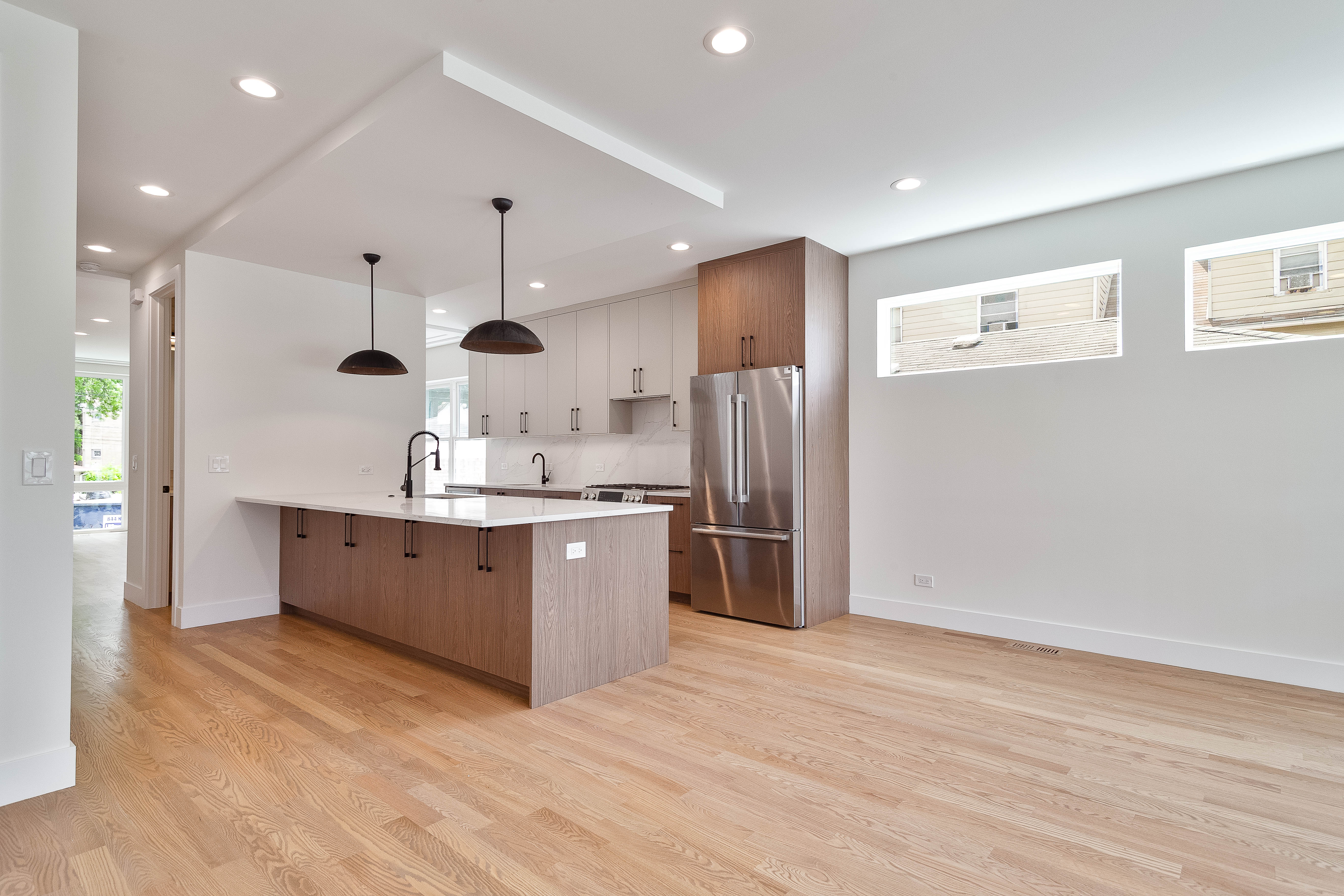  Impeccable 4 Bedroom, 3.1 Bath New Construction Single-family Home - 物件實景