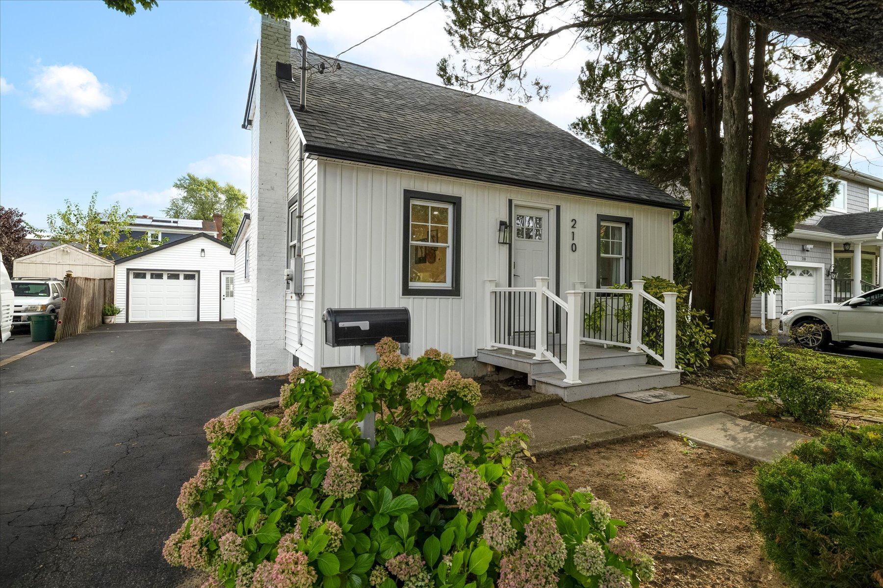  210 N Delaware Avenue, Massapequa, NY, 11758 - 物件實景