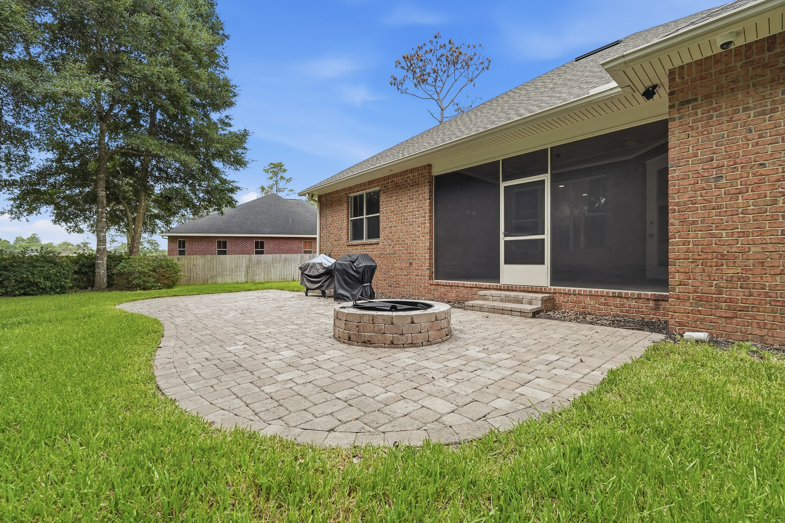  Move-In Ready Niceville Home With New Roof, Split Floor Plan And Screened Patio - 物件實景