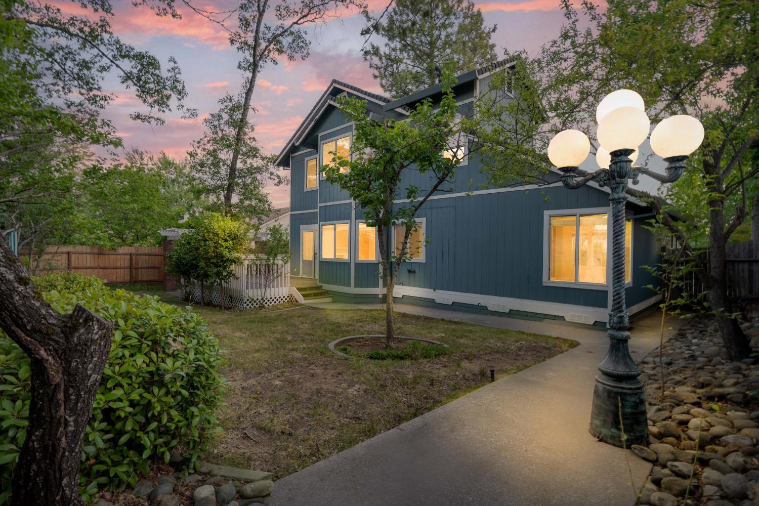 Grass Valley, California, 95945, United States, 3 Bedrooms Bedrooms, ,3 BathroomsBathrooms,Residential,For Sale,1924328