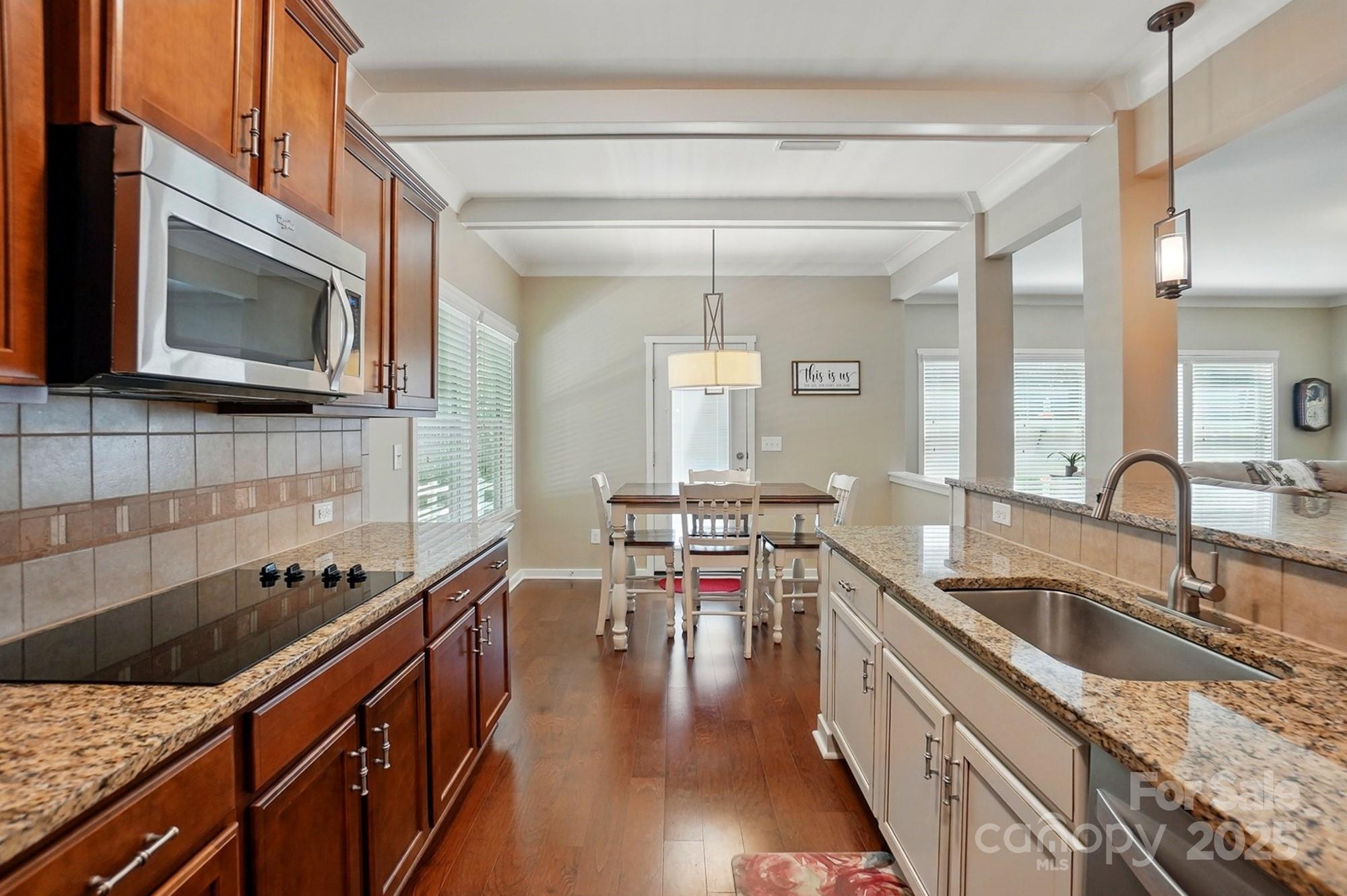 Fort Mill, South Carolina, 29707, United States, 5 Bedrooms Bedrooms, ,4 BathroomsBathrooms,Residential,For Sale,1840064