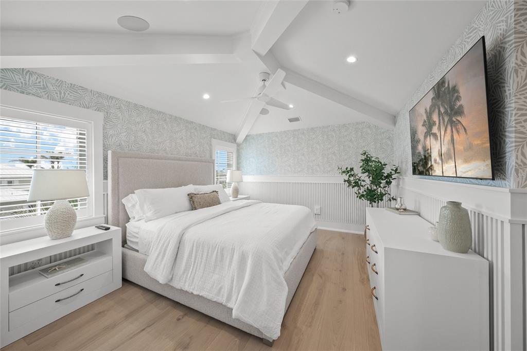 Holmes Beach, Florida, 34217, United States, 5 Bedrooms Bedrooms, ,8 BathroomsBathrooms,Residential,For Sale,1759059