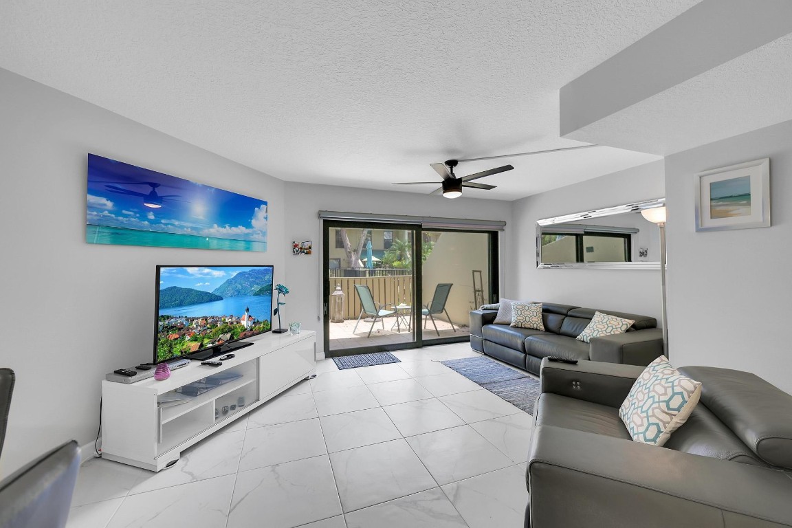 Fort Lauderdale, Florida, 33308, United States, 4 Bedrooms Bedrooms, ,3 BathroomsBathrooms,Residential,For Sale,1976571